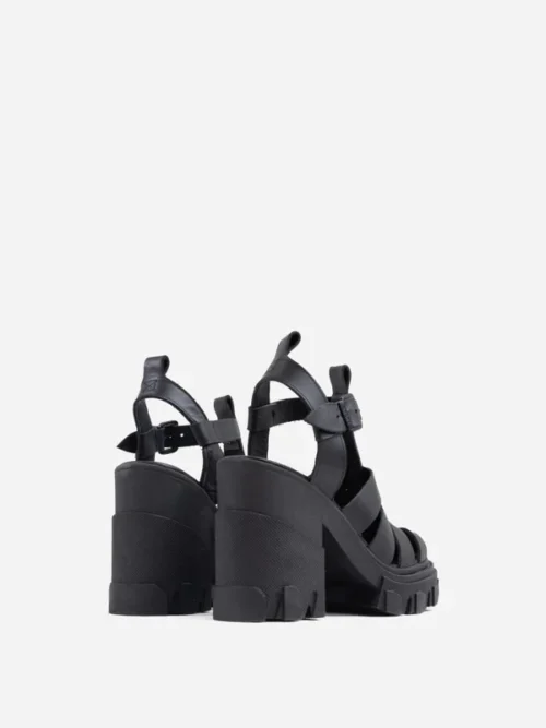 furrow-black-chunky-sandals-180_600x