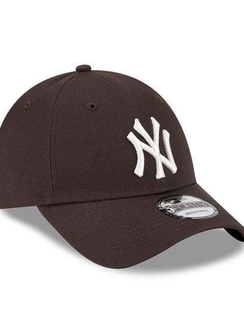 new-york-yankees-league-essential-brown-9forty-adjustable-cap-60424679-right (1)