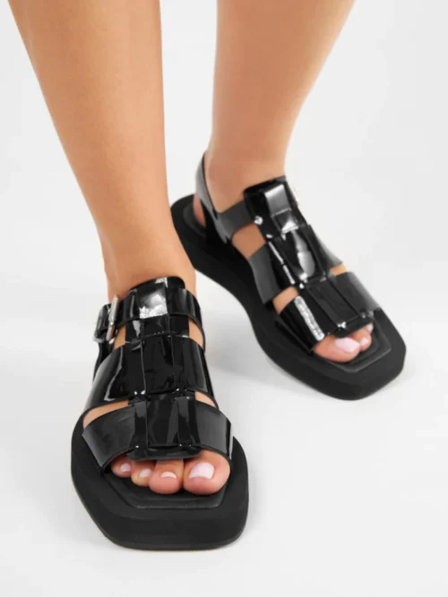 samantha-black-patent-leather-sandals-309_693x1000[1]