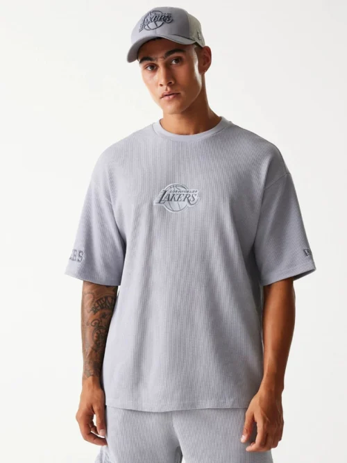 60667868_3QL.jpg
